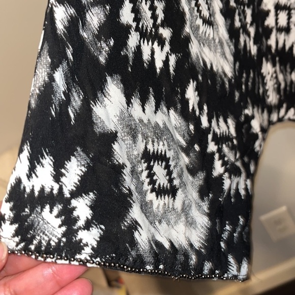 Cotton On Black & White Aztec Kimono size Medium - Picture 2 of 4